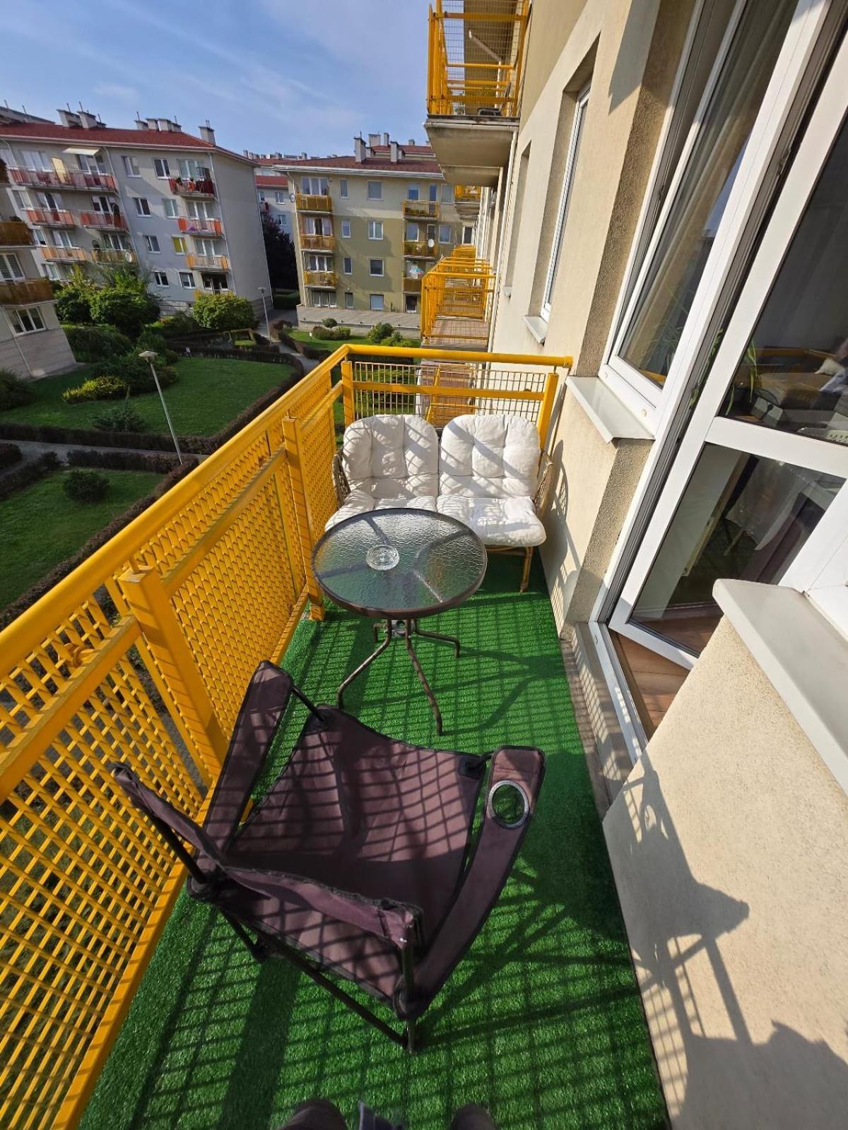 Wspomnienie Mlodosci Apartamento Cracóvia Exterior foto